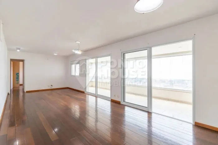 Apartamento, 3 suítes, 2 vagas à venda no bairro Vila Gumercindo