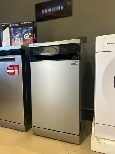 Lava louças 10S Electrolux