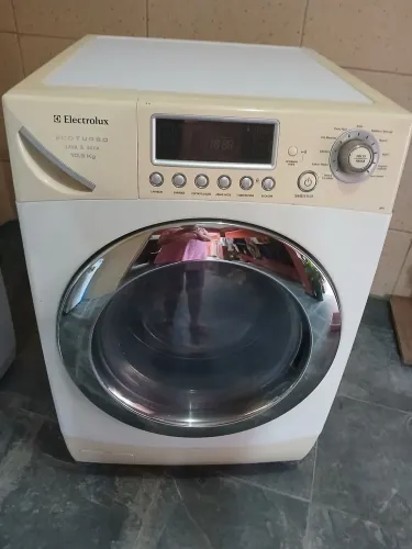Máquina lava e seca