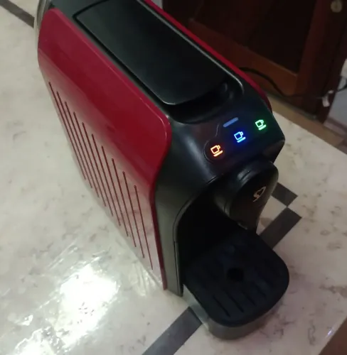 Máquina de Café Expresso Vermelha 3 corações 