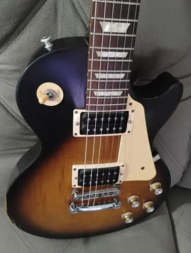 Gibson Les Paul Tribute U.S.A 2011