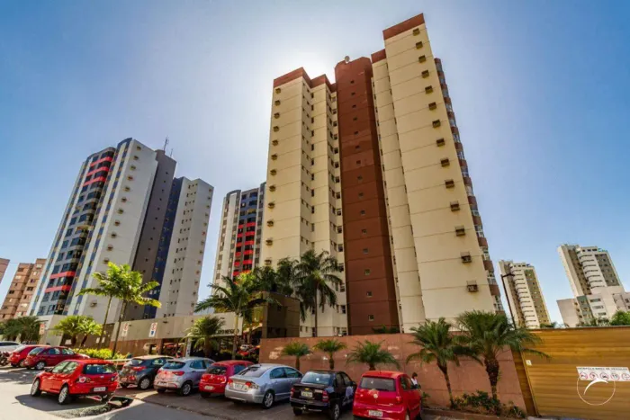 Apartamento de 3 quartos, sendo 1 suíte, com DCE, varanda e vaga de garagem para alugar no