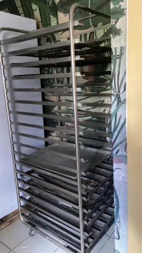 Carrinho de Estante para Assadeiras