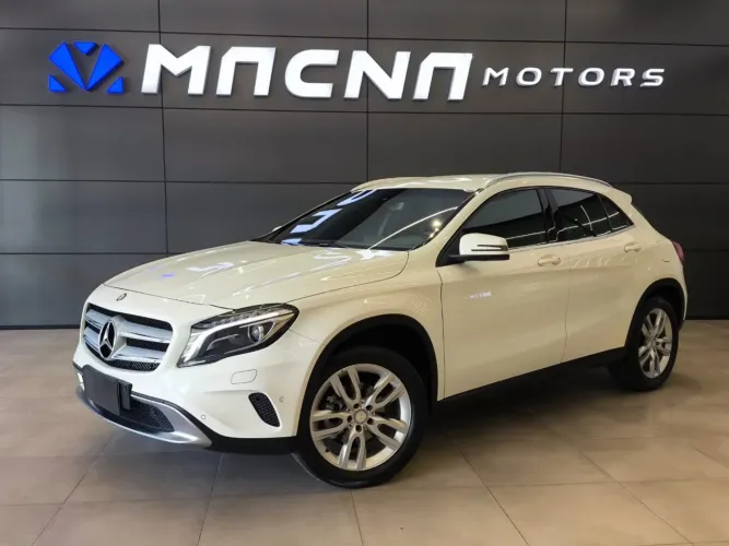 Mercedes-Benz GLA 200 Adv. 1.6/1.6 TB 16V Flex Aut. 2015