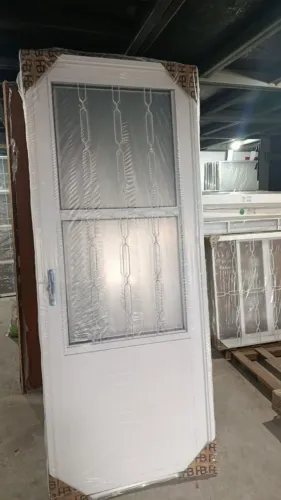Porta de aço com Grade Elo.<br>600.00 a vista <br>670.00 cartão