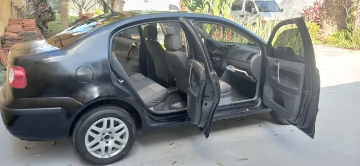 Volkswagen Polo Sedan 1.6 MI Total Flex 8V 4P 2008