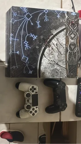 VENDO PLAYSTATION 4 PRO