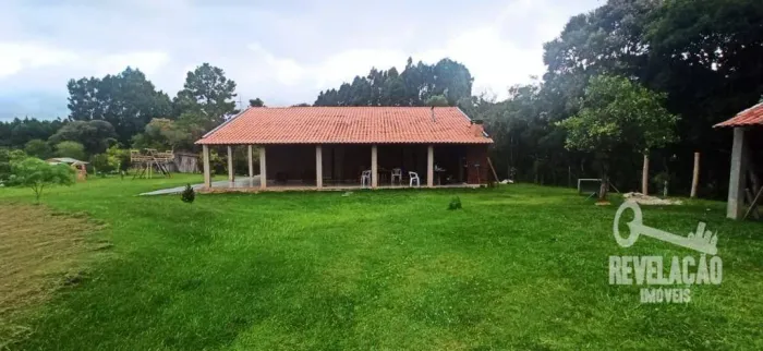 Chácara com campo de futebol e ampla área limpa, próximo a área industrial da Eletrolux