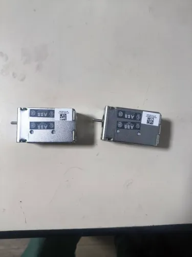  2 Bobina de mínima 220-240  3.5 V- W