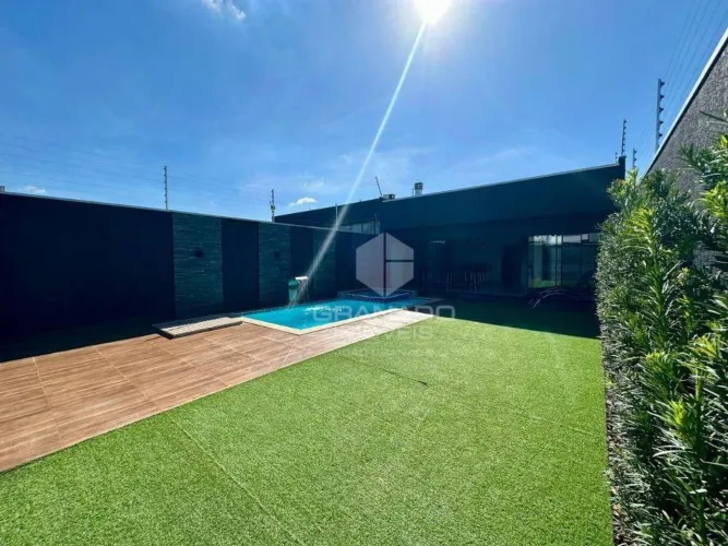 Casa com 2 dormitórios à venda, 115 m² por R$ 679.000,00 - Jd. Europa - Maringá/PR