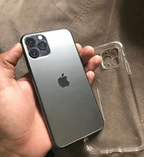iPhone 11 Pro verde precinho