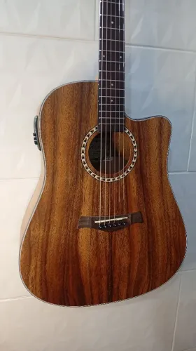 Violão Elétrico Hofma estado de novo
