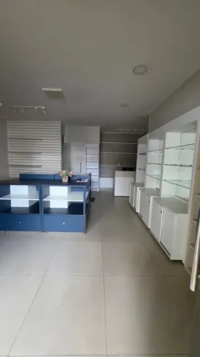 Alugo Ponto Comercial - localizado na Gentil Bittencourt com a 9 de Janeiro