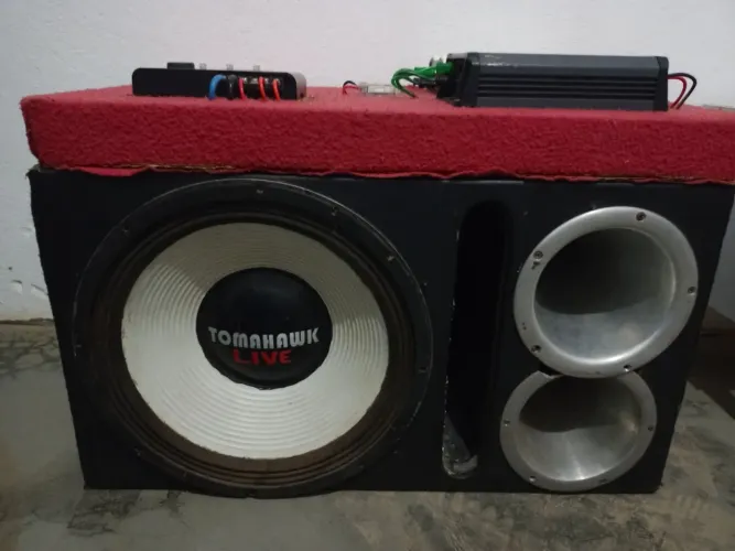 Vendo ou troco Caixa trio de 15