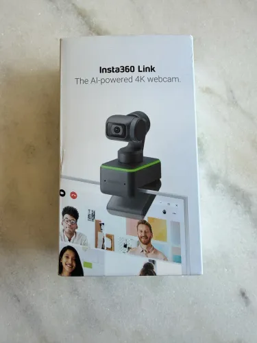Webcam insta360 com IA, no estado
