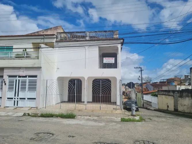 Casa à venda na Rua de Capela em Propriá/SE