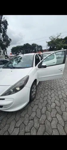 Peugeot 207 Active 1.4 Flex 8V 5P 2015