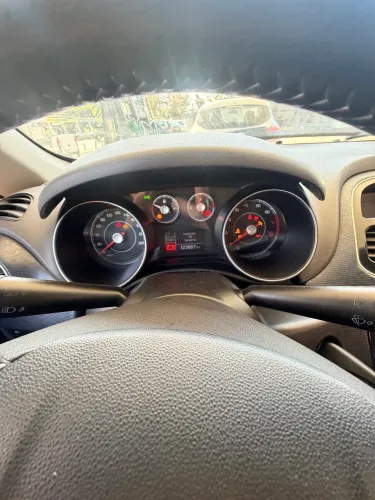 Fiat Punto Attractive 1.4 Fire Flex 8V 5P 2013