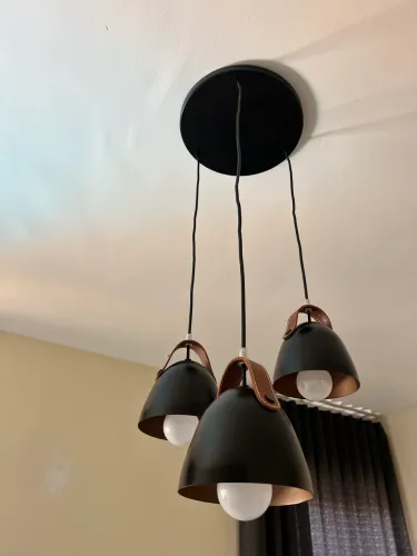 Luminária Pelicanto TokStok de novinha 2 meses de comprada, 300,00 pra vender logo