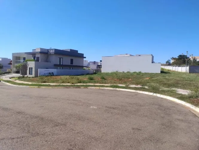 Terreno grande em Condomínio Villa Toscana 462 m², Rondonópolis (Venda) Esquina