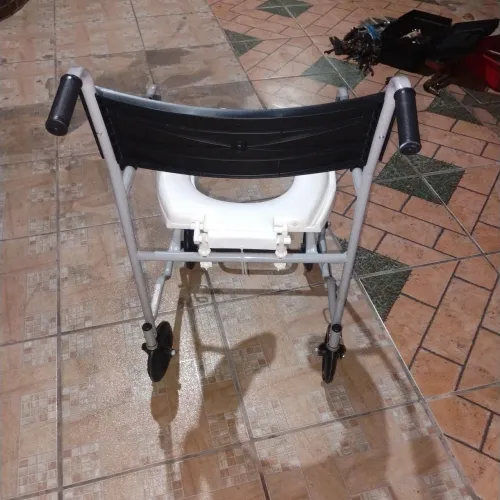 Cadeira higiênica 