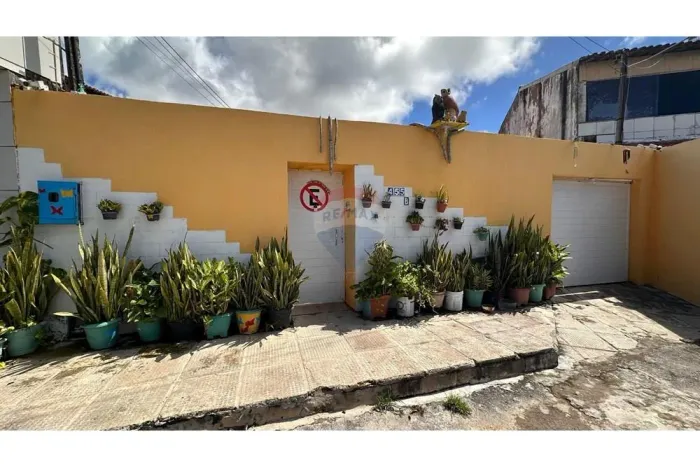 Casa Espaçosa no Feitosa, Maceió - 3 Quartos
