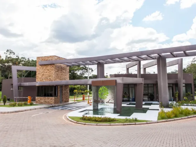 LOTE À VENDA - CONDOMÍNIO VALLE DA SERRA