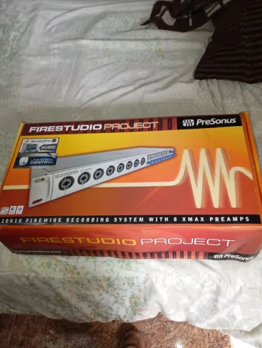 Placa de som profissional presonus 10 canais 