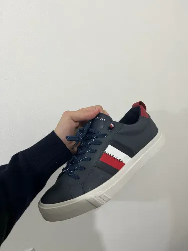 Tênis Tommy Hilfiger