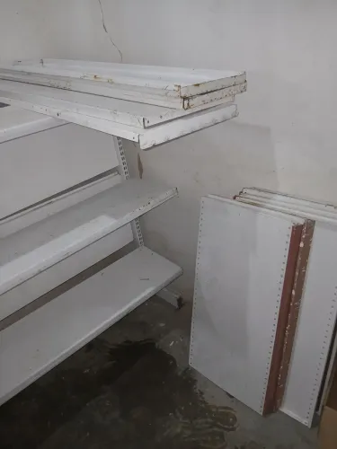 Vendo prateleiras de farmácia ou supermercado 