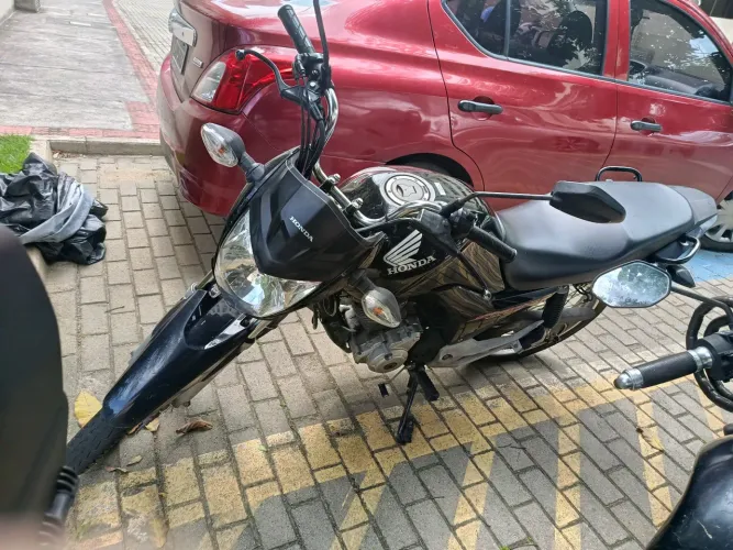Vendo moto start 160