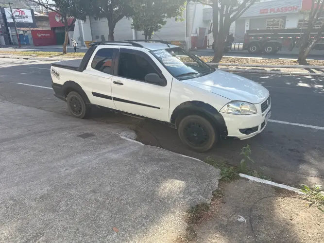 Fiat Strada Working 1.4 MPI Fire Flex 8V CD 2012