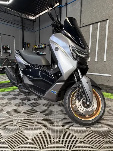 Yamaha Nmax 2025 - Baixo Km!!!