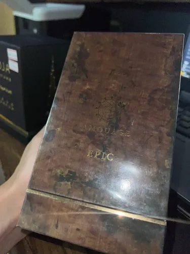 Perfume Amouage e Roja