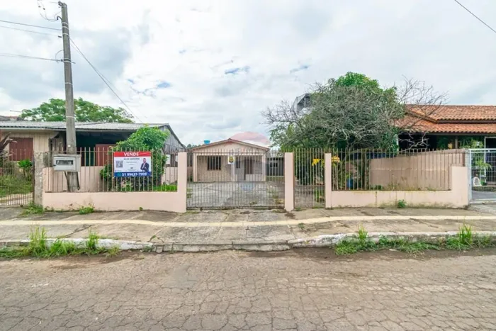 Casa Parque dos Anjos - 190m2 - 4 dormitórios!