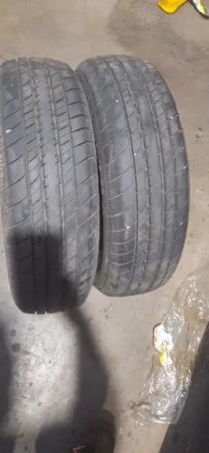 Pneu 165/70R 14 