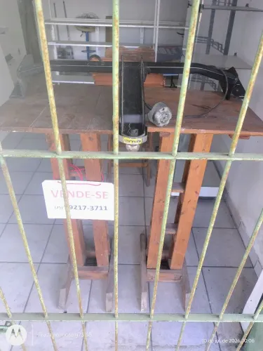 Mesinha bistrô usada
