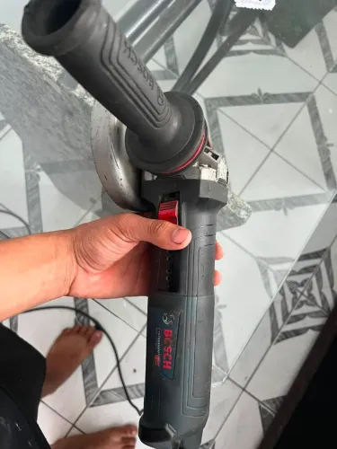 Esmerilhadeira lixadeira Bosch Professional GWS 17-125 S