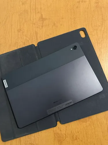 Tablet Lenovo P11 Plus + Folio Case
