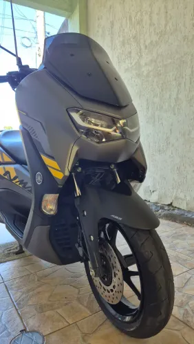 Yamaha scooter 160 cor cinza
