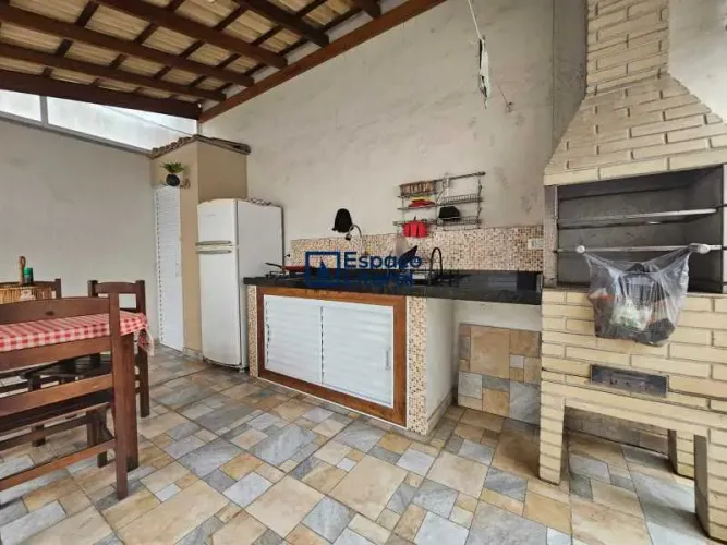 Casa em Condomínio : Sobrado / Residencial / Praia das Palmeiras