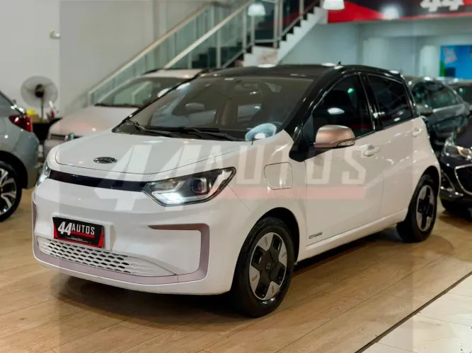 JAC E-JS1 62cv 5P Aut. (elétrico) 2023