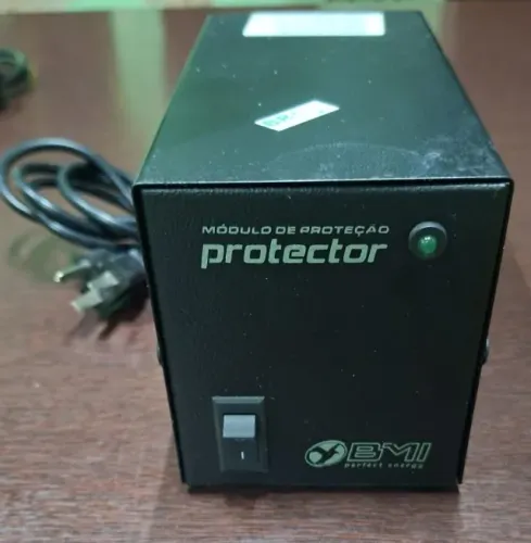ESTABILIZADOR PROTECTOR 300 V - 60,00