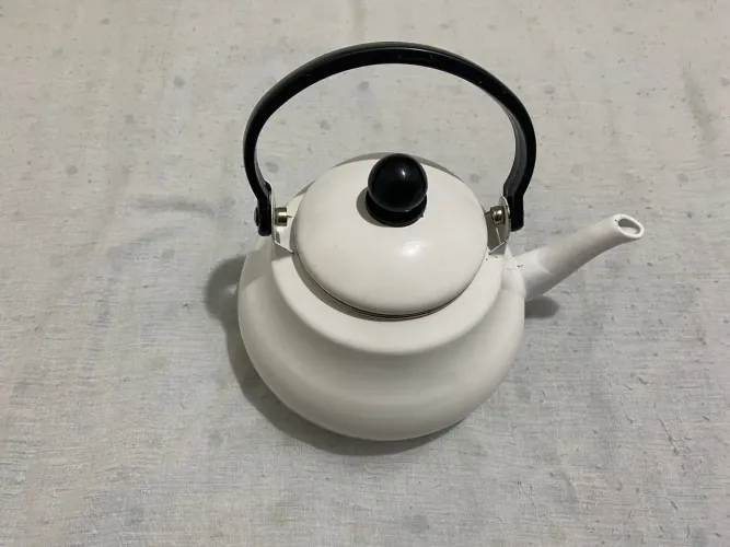 Chaleira Bule Esmaltado Art House 1.5L Branco Aço Direto ao Fogo
