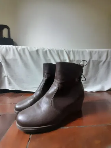 Bota piccadilly marrom