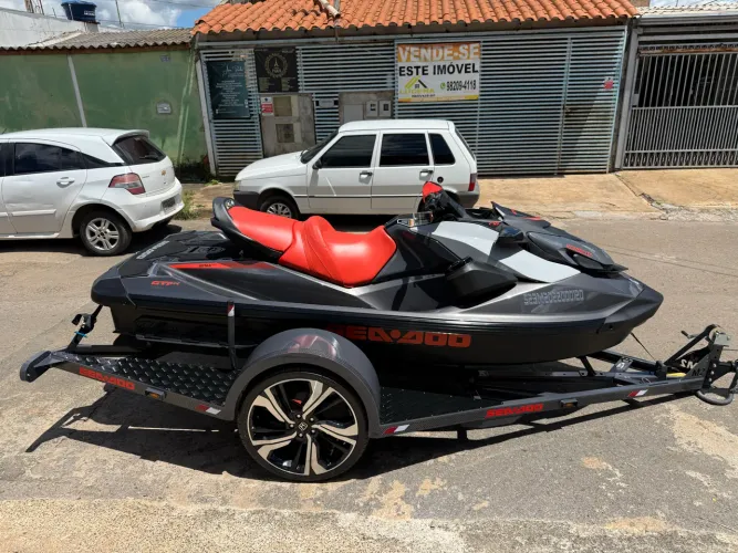Jet ski GTI 170 se com 31 horas impecável ano 2022