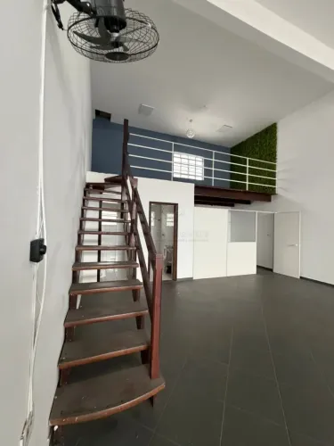 Salão comercial para locação, 180 m² no bairro Vila Luzita - Santo André/SP