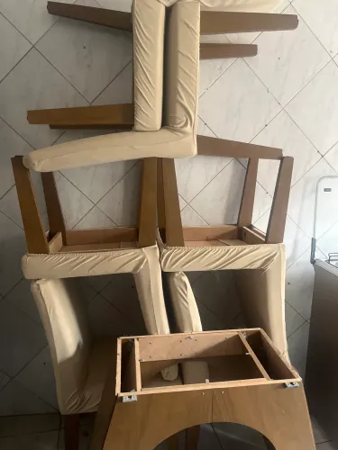 Cadeiras estofadas