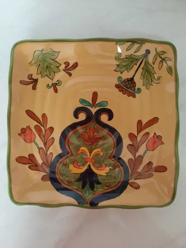 Prato de porcelana