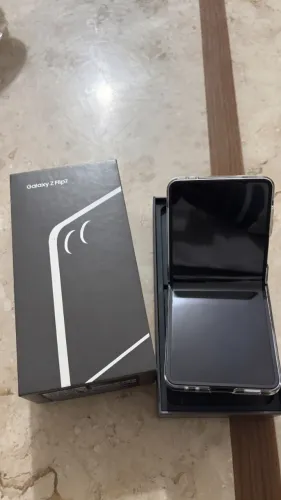 Samsung Galaxy Z Flip7 256GB